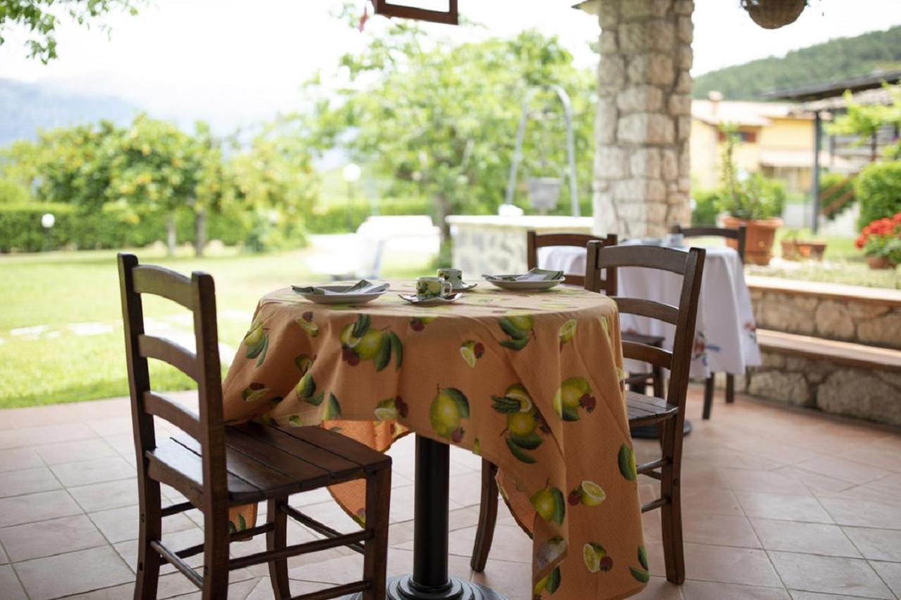 Il Ciavattone Bed And Bike Bed & Breakfast Sulmona Bagian luar foto