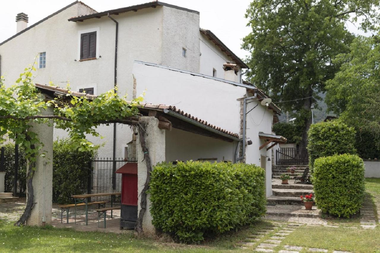 Il Ciavattone Bed And Bike Bed & Breakfast Sulmona Bagian luar foto