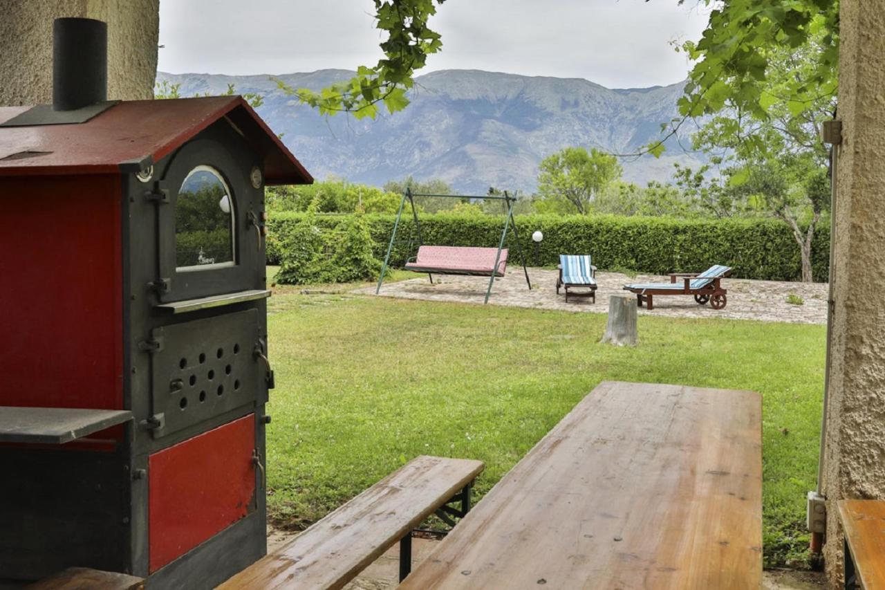 Il Ciavattone Bed And Bike Bed & Breakfast Sulmona Bagian luar foto