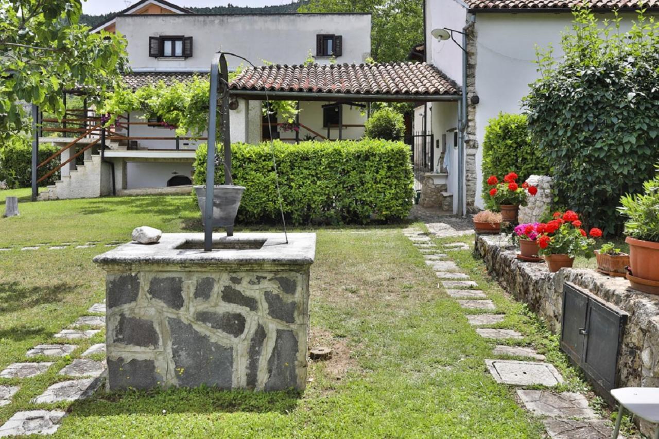 Il Ciavattone Bed And Bike Bed & Breakfast Sulmona Bagian luar foto