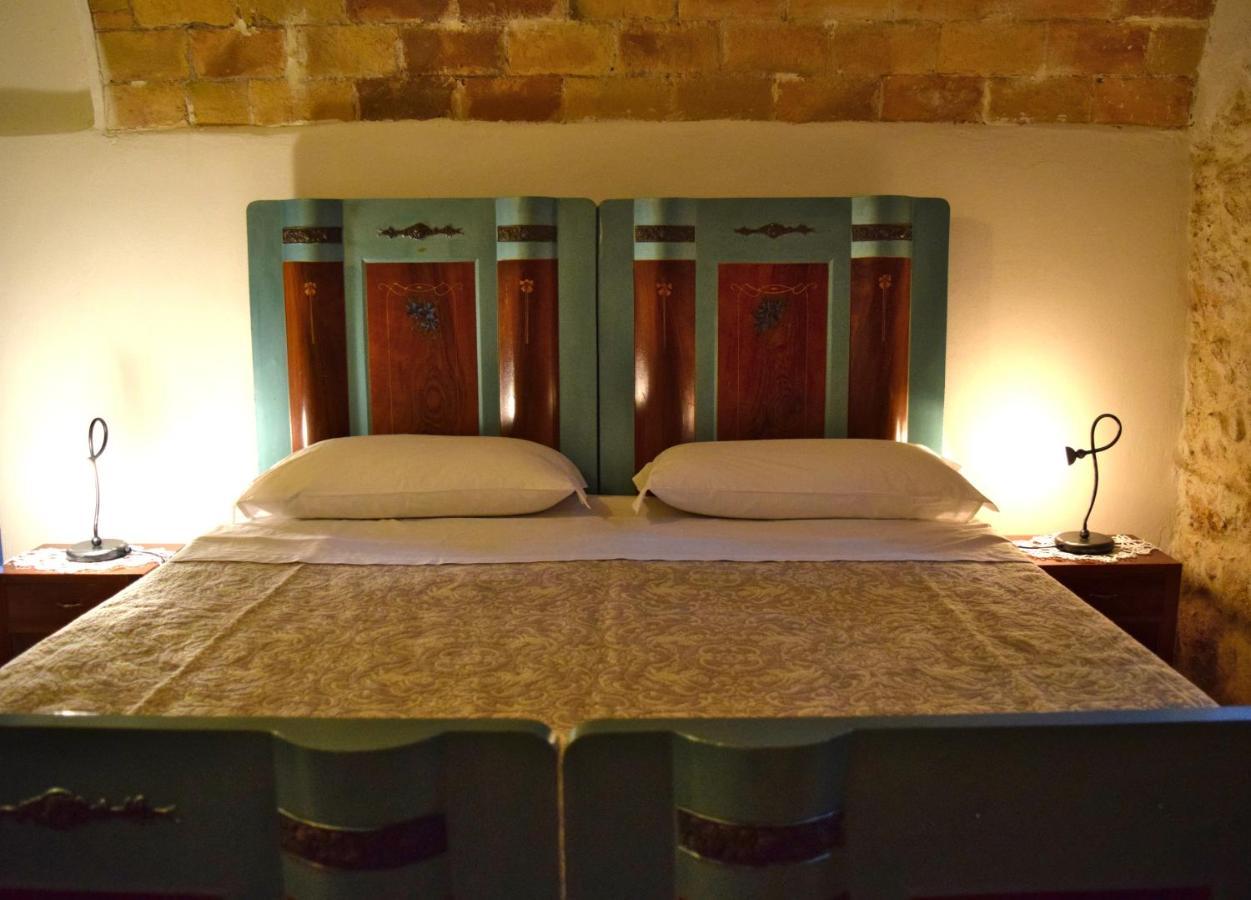 Il Ciavattone Bed And Bike Bed & Breakfast Sulmona Bagian luar foto